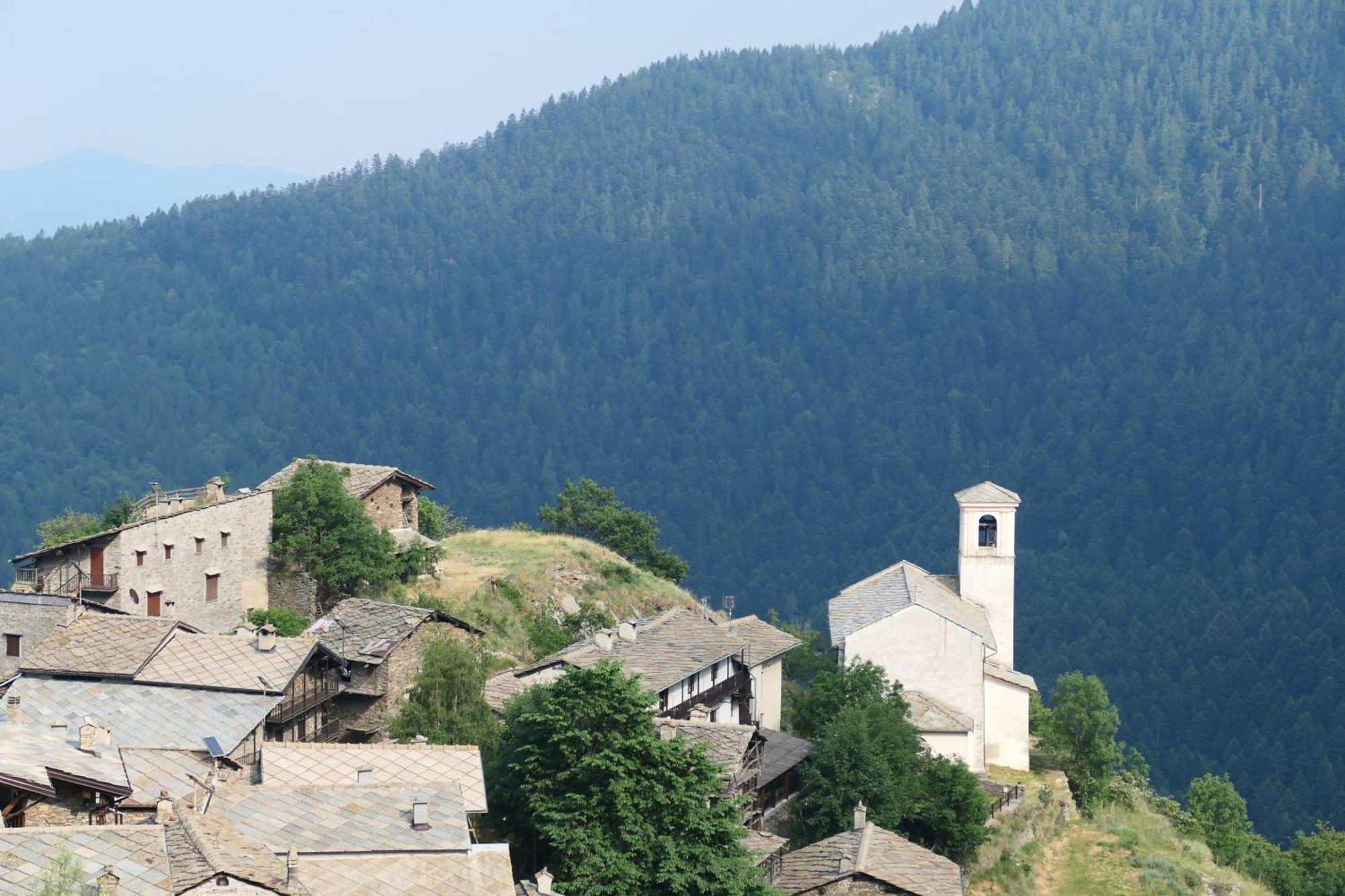 로레 투린 La Slitta B&B 외부 사진